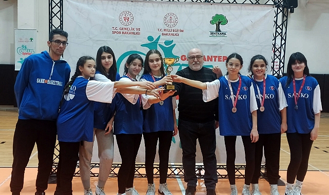 SANKO OKULLARI BASKETBOL TAKIMI İL İKİNCİSİ OLDU