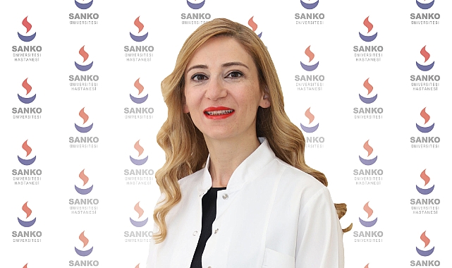 AKNE SADECE ERGENLİK DÖNEMİNİN SORUNU DEĞİLDİR